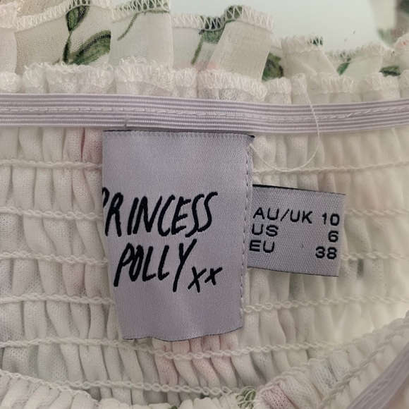 Super cute white flower dress. - Picture 6 of 6